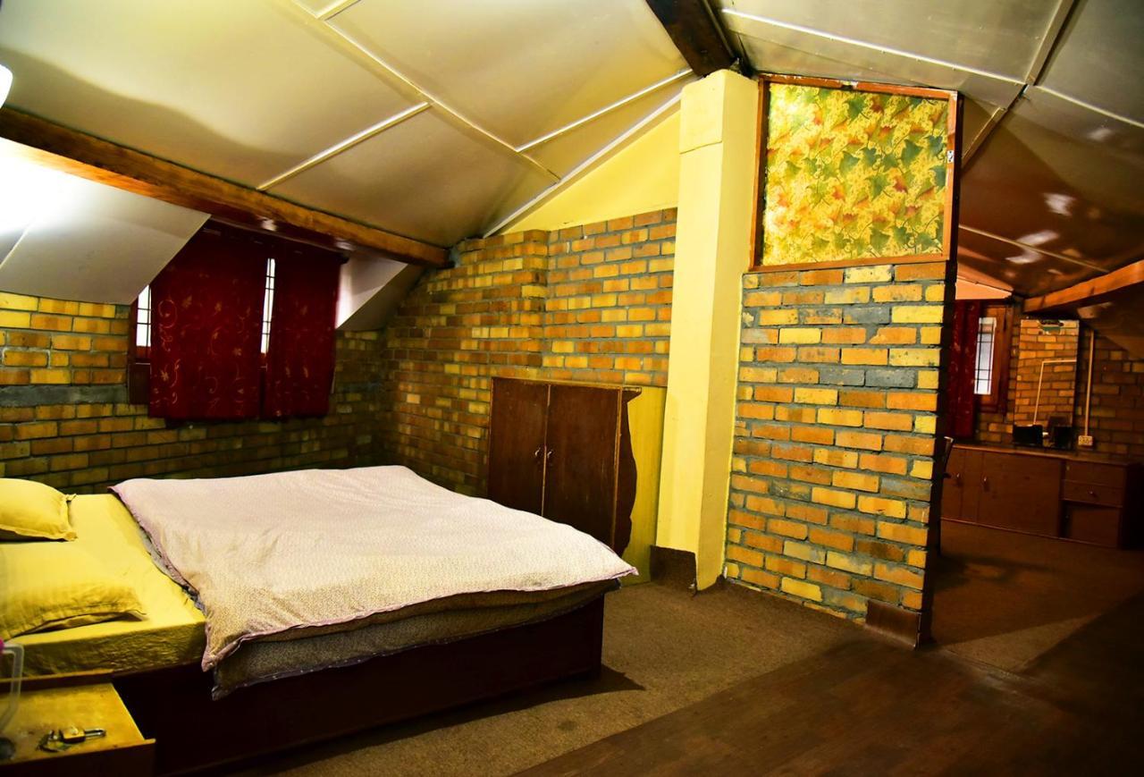 The Alpine Guest House Kasol Exterior photo